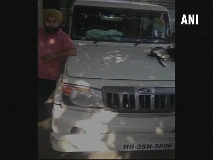 Pradeep Arya, Honeypreet’s lawyer spoke to ABP News and said that; “We will be reaching High Court around 10-10:30 am on Tuesday.” 