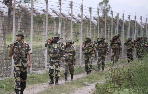 India kills 10 to 12 Pakistan rangers along LoC India avenges death of BSF jawan, kills 10 to 12 Pakistan rangers