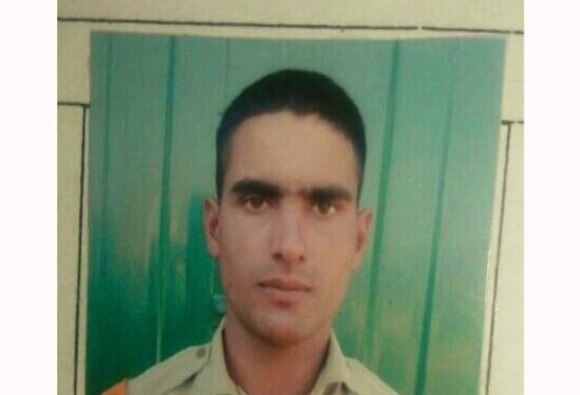 BSF soldier Ramiz Ahmed shot dead by terrorists; family members injured BSF soldier Ramiz Ahmed shot dead by terrorists; family members injured