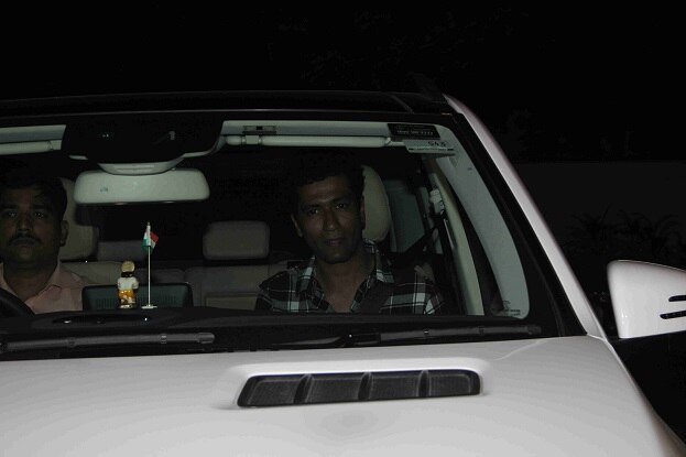 Fashion Designer Manish Malhotra was also present at Ranbir’s birthday bash. 