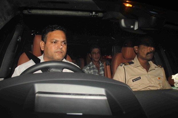 Bollywood Superstar Shahrukh Khan also joined in the celebration. 