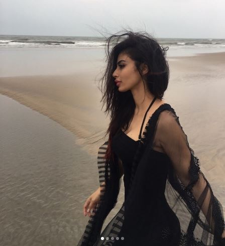 Actress Mouni Roy is celebrating her 32nd birthday today. On her birthday, she took to Instagram and posted some really hot pictures of her.
