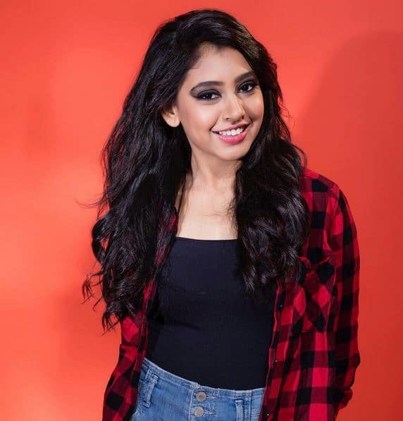 Cute TV actress Niti Taylor shot fame from MTV show 'Kaisi Yeh Yaariyan'. She was last seen in Life Ok show 'Ghulaam'.
