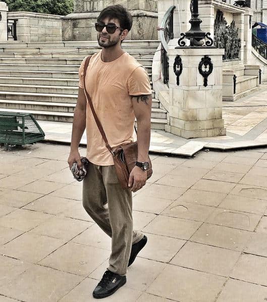 'Neerja' fame Abrar Zahoor is ready to make girls kill with his looks in Bigg Boss 11.