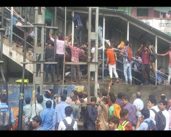 The Elphinstone station falls on Western line.