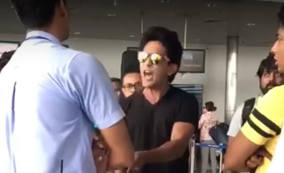 WATCH: Singer & TV host Aditya Narayan rains abuses on airline staff WATCH: Singer & TV host Aditya Narayan rains abuses on airline staff