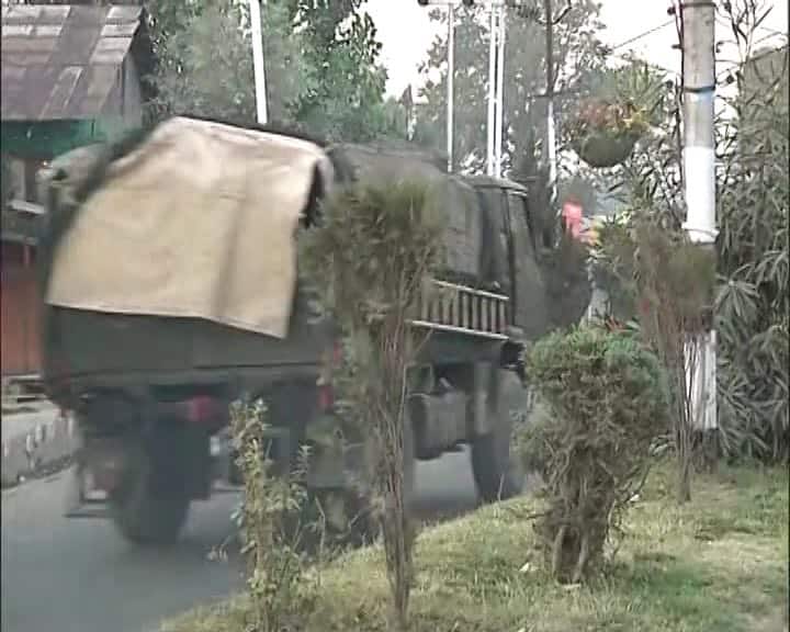 Srinagar: Jaish-e-Muhammad militants Tuesday morning attacked a BSF camp near the high security Srinagar International airport here and injured four jawans after a gunfire erupted. A BSF jawan was martyred in the attack.