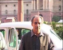 This is a government of two-and-a-half persons: Arun Shourie