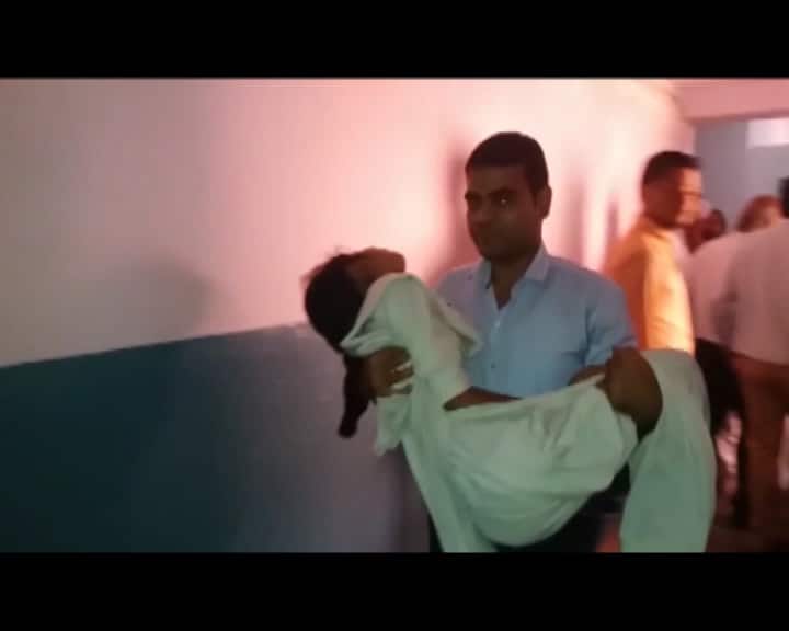 Massive tragedy takes place in Shamli, Uttar Pradesh where 500 students took ill after a gas cylinder leak. 