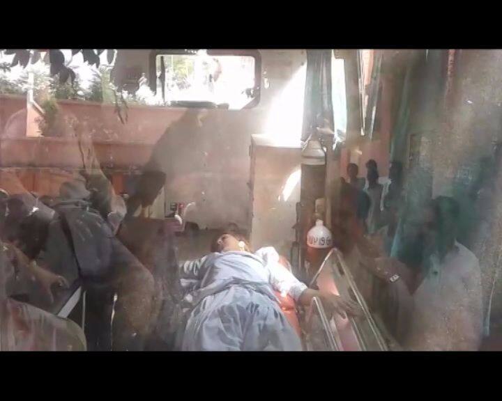 The students had to be rushed to the hospital immediately and had to be admitted. 