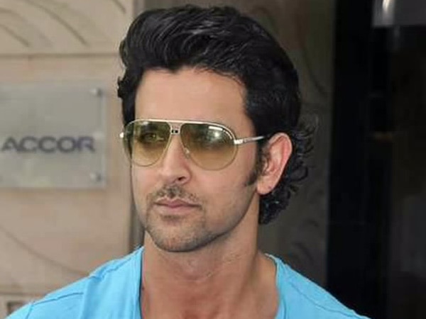Don't take sides: Hrithik Roshan urges in his recent Facebook post