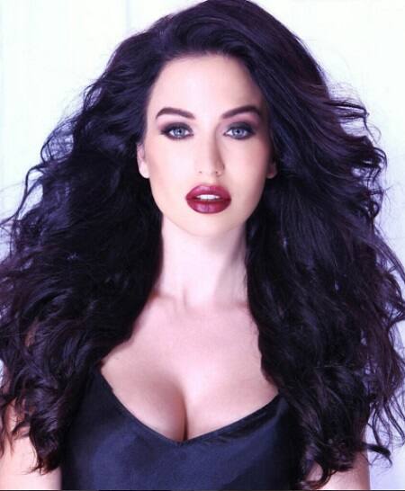 She has no background of entertainment industry in her family. She loves self made people like Shah Rukh Khan as said in the interview.(Bigg Boss season 11 contestant Lucinda Nicholas/Image-Instagram@ lucinda_nicholasVerified)