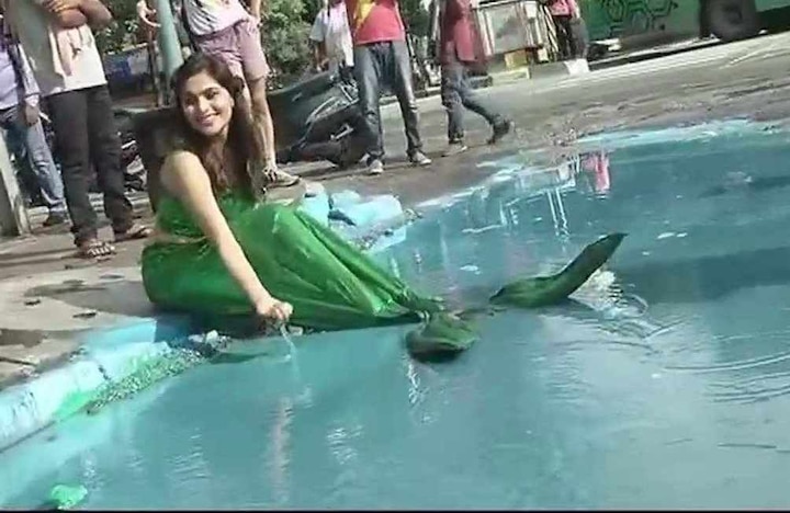 ‘Mermaid’ in Bengaluru’s pothole  ‘Mermaid’ in Bengaluru’s pothole
