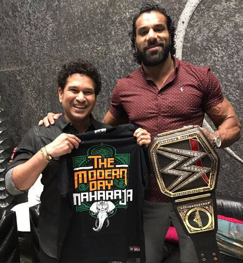 Mahal also presented Sachin a Modern-day Maharaja T-shirt and invited the father-son duo to his main event.