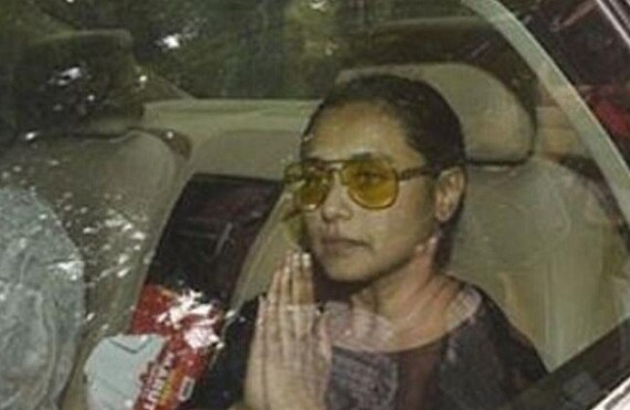 Rani Mukerji immerses father's ashes Rani Mukerji immerses father's ashes