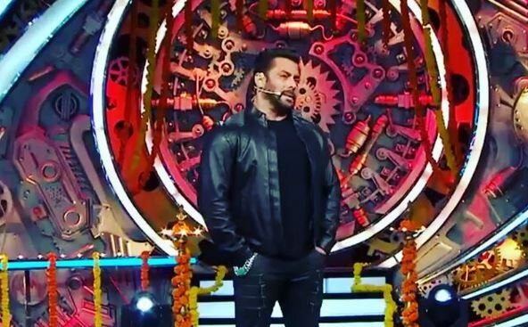 BIGG BOSS 11: TOP TWO Bollywood actors to come in the show this WEEKEND BIGG BOSS 11: TOP TWO Bollywood actors to come in the show this WEEKEND