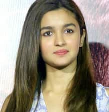 Alia gets emotional on last day of Raazi\'s shoot