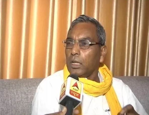 Vivek Tiwari murder case: UP Minister Om Prakash Rajbhar's controversial statement; alleges government of giving compensation on caste basis Vivek Tiwari murder: Om Prakash Rajbhar fuels controversy; alleges govt of giving compensation on caste basis