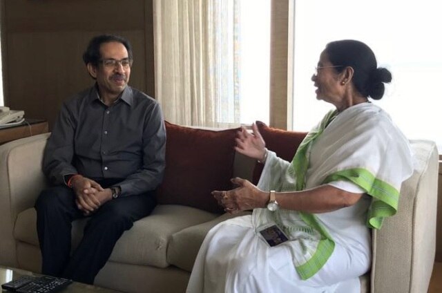 Amid Shiv Sena-BJP tussle, Uddhav Thackeray meets Mamata Banerjee Amid Shiv Sena-BJP tussle, Uddhav Thackeray meets Mamata Banerjee