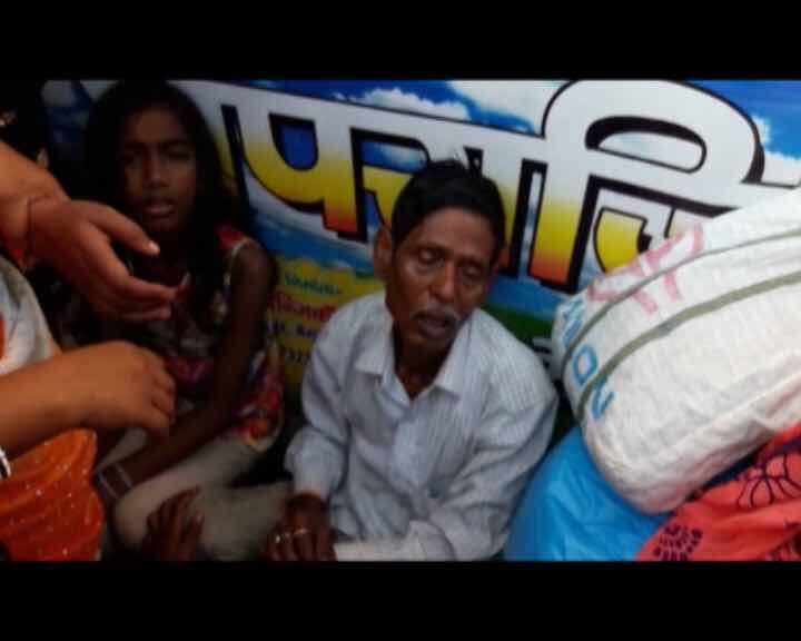 10 people are injured after stampede at Simaria Ghat in Bihar's Begusarai. 