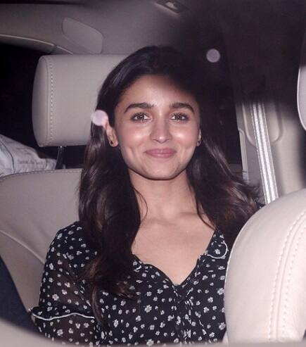 Alia Bhatt giving her signature and beautiful smile/Image- Fotocorp