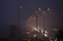 Christmas Ban in Delhi: ওমিক্রন কাঁটা, বড়দিন, নতুন বছর উদযাপনের জমায়েতে নিষেধাজ্ঞা দিল্লিতে