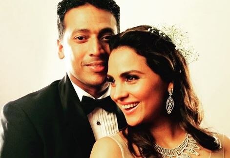 Delhi smog: Lara Dutta and husband Mahesh Bhupathi grounded at T3 airport Delhi smog: Lara Dutta and husband Mahesh Bhupathi grounded at T3 airport (Checkout pics)