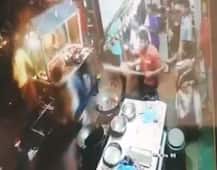 WATCH: Owner of roadside eatery throws hot oil on customer who complained about food served in Maharashtra\'s Ulhasnagar