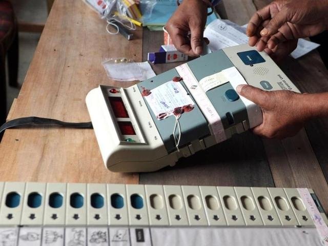 Himachal records over 10% polling in two hours Himachal records over 10% polling in two hours