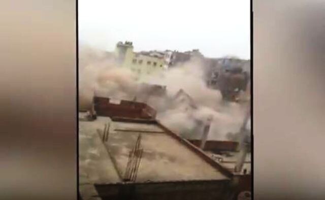 Watch: MCD demolishes four-storey shabby building Watch: MCD demolishes four-storey shabby building in Delhi's Jasola area