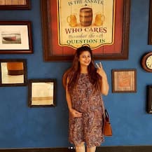 BABY BLISS: Pregnant Malini Kapoor FLAUNTS her BABY BUMP