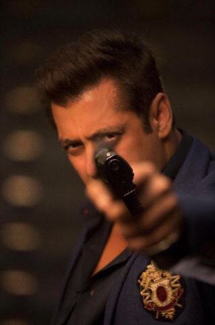 This is what Salman Khan has to say about Padmavati controversy