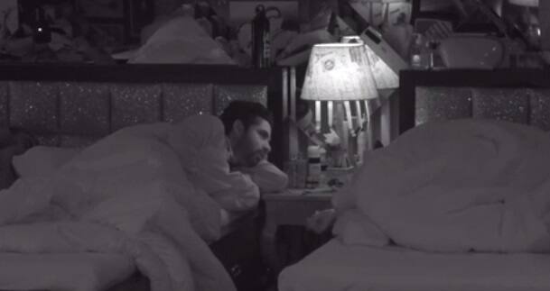  Half an hour later they were seen discussing about their affair. Puneesh says that after coming out of the house they both will face trouble.Bandgi says that her family won't accept her; 'I will accept you', reacts Puneesh over it. Bigg Boss Season 11 contestants Puneesh Sharma and Bandgi Kalra/Image- Voot