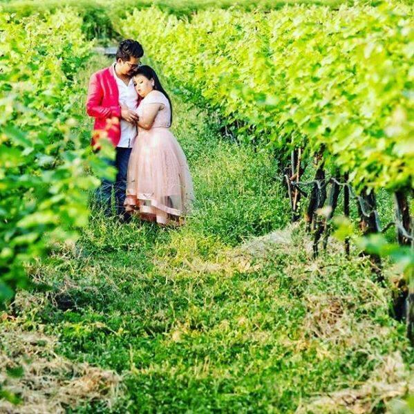  “ I never want to stop making memories with you” writes a bewitched Haarsh Limbachiyaa on his Instagram account. We totally heart Bharti’s expression here who looks just so smitten. Image: Instagram