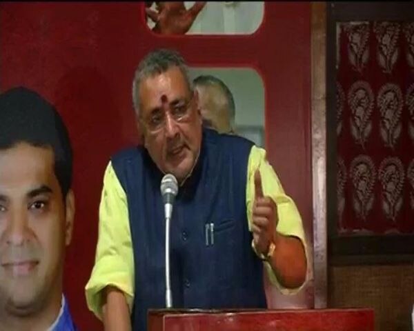Ayodhya dispute: Union Minister Giriraj Singh’s SHOCKING rant, says “democracy is ‘safe’ only if Hindus remain in majority” Ayodhya dispute: Union Minister Giriraj Singh’s SHOCKING rant, says “democracy is ‘safe’ only if Hindus remain in majority”