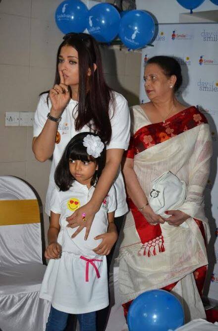 The camerapersons were reportedly making a lot of commotion to get the pictures of the mother-daughter duo. Aishwarya signalled them to keep a low volume. / Image: Manav Manglani