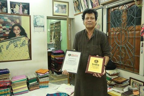 UK university honorary doctorate to Indian weaver for depicting Ramayana on sari Honorary doctorate to Indian weaver for depicting Ramayana on sari