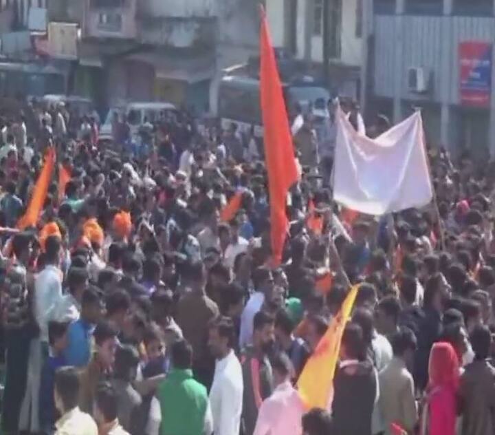 In a recent protest, police batons were charged on the members of Karni Sena while they were taking out protest rallies in Rajasthan. In Bhilwara, Rajasthan, the market was also shut at various places. (Image: ANI)