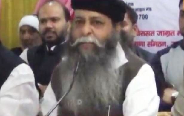 Padmavati controversy: Haryana BJP leader Suraj Pal Amu calls Azam Khan impotent Padmavati Controversy: Watch Haryana BJP Leader Suraj Pal Amu Calls Azam Khan 'Impotent'