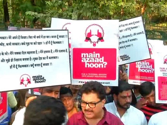 Padmavati row: Entertainment industry stages protest to mark solidarity with Bhansali Padmavati row: Entertainment industry stages protest to mark solidarity with Bhansali