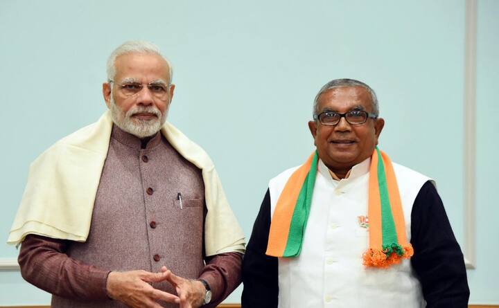 PM Modi tweeted -Sitaram Jaiswal will be Gorakhpur’s Mayor. He will continue the good work initiated by our popular CM @myogiadityanath. Unprecedented resources are being devoted for the welfare of Eastern UP, which is especially benefitting the poor, downtrodden and marginalised.