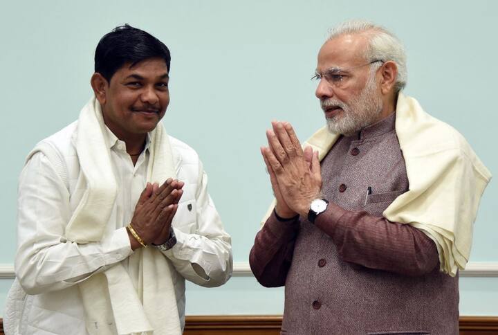 PM Modi tweeted -Met Brijesh from Musafirkhana. He seems all set to transform Amethi and ensure this district receives the care it deserves.