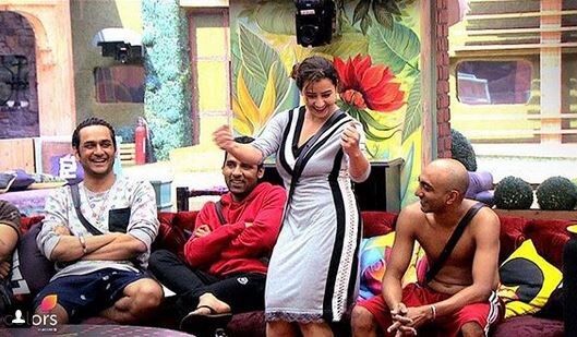 BIGG BOSS 11: A HUGE SURPRISE for Shilpa Shinde, Vikas and Priyank BIGG BOSS 11: A HUGE SURPRISE for Shilpa, Vikas and Priyank