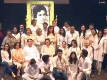 Shashi Kapoor\'s prayer meet: Family, B-town bid farewell to the screen icon