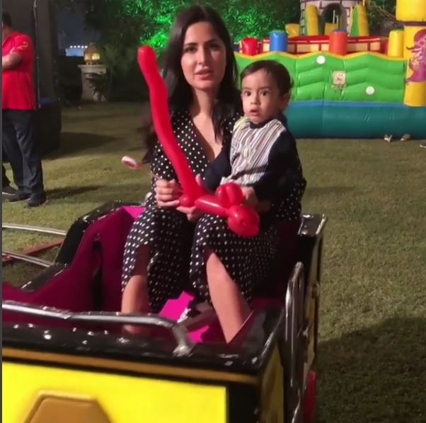 Viral Video: Katrina Kaif baby-sitting Salman Khan’s nephew Ahil is just too cute Viral Video: Katrina Kaif baby-sitting Salman Khan's nephew Ahil is just too CUTE