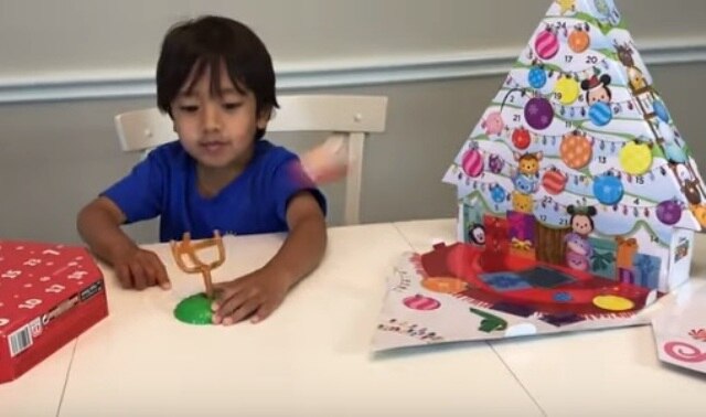 This 6-year-old earns Rs 70 crore in one year for just playing with his toys on YouTube This 6-year-old earns Rs 70 crore in one year for just playing with his toys on YouTube