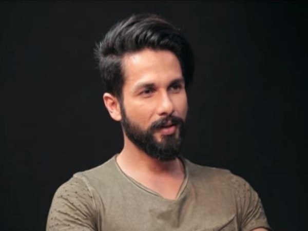 Shahid Kapoor exudes 'laid back vibes' over weekend in latest Instagram  post - TheDailyGuardian