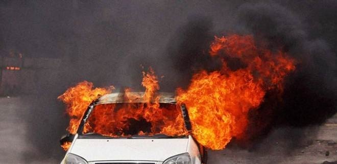 Man in Rajasthan burns two wives to death in car, held Man in Rajasthan burns two wives to death in car, held