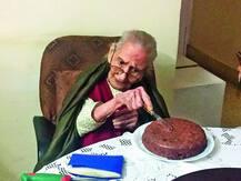 When a birthday granny heard caller say: Hello, I am Rahul \'handsome\' Gandhi
