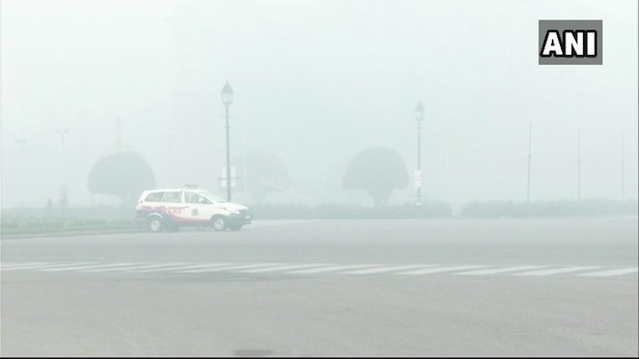 Fog induced low visibility halt operations at Delhi IGI airport Fog induced low visibility halt operations at Delhi IGI airport